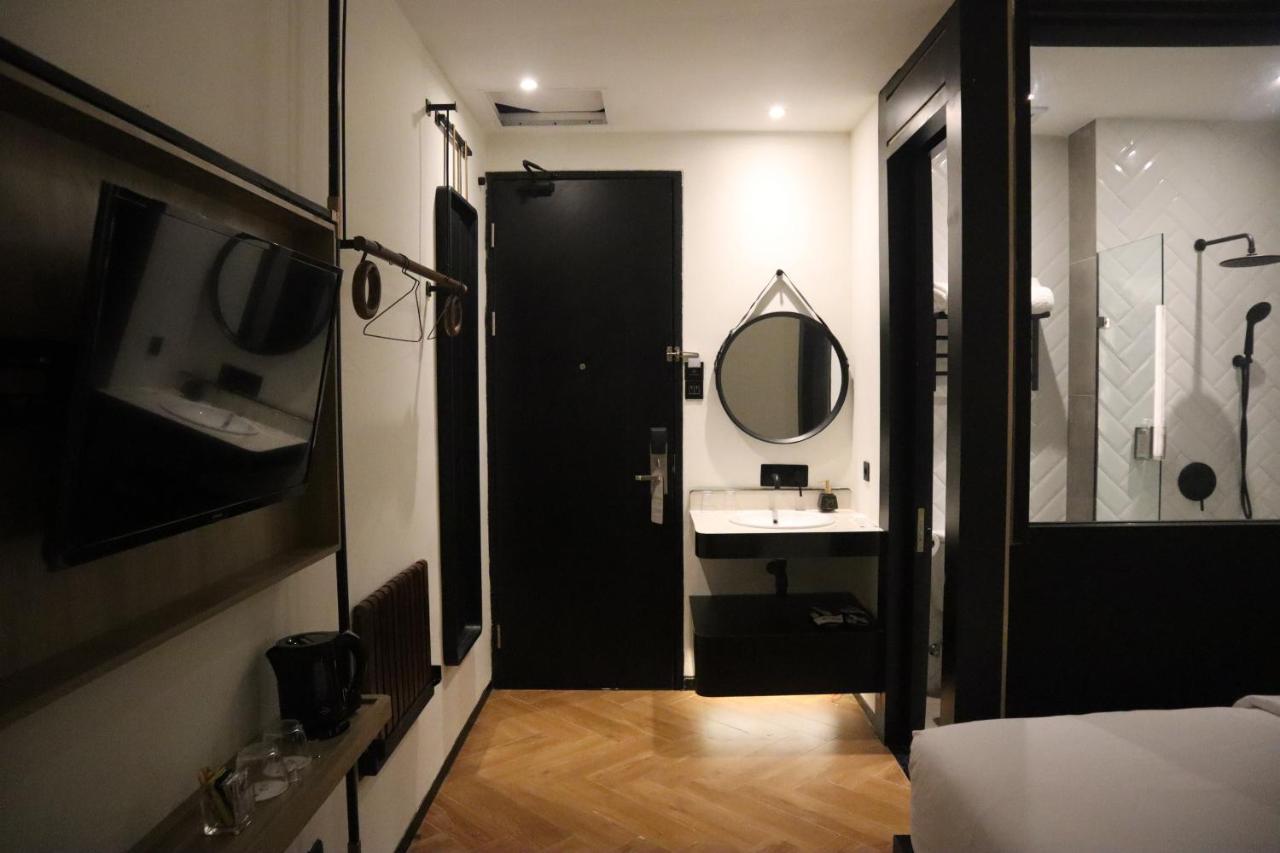 Gaia Hotel Ternate Εξωτερικό φωτογραφία